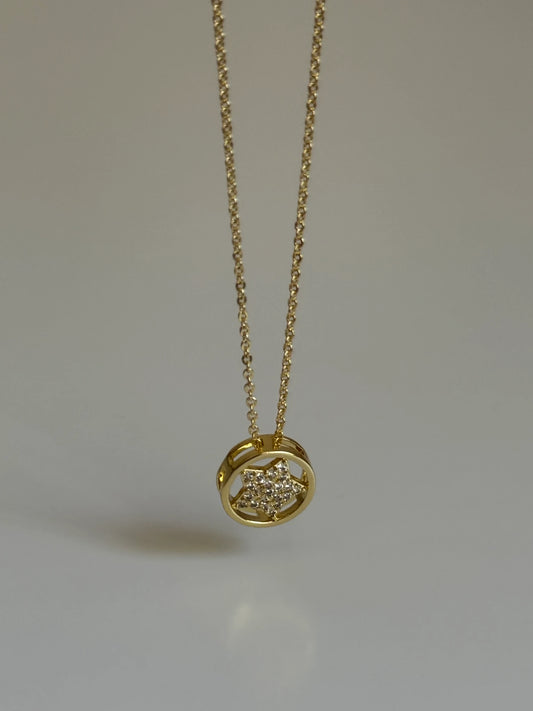 Gold Rengi Yıldız Model Kadın Kolye