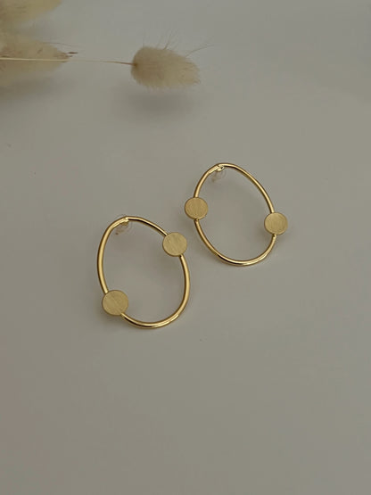 Gold Rengi Yuvarlak Kadın Küpe