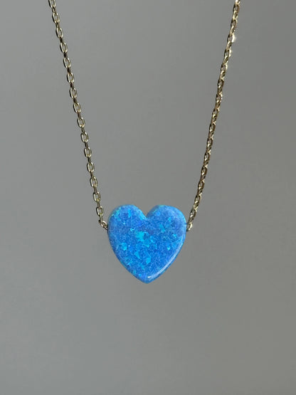 Gold Rengi Zincirli Opal Taşlı Kalp Model Kadın Kolye