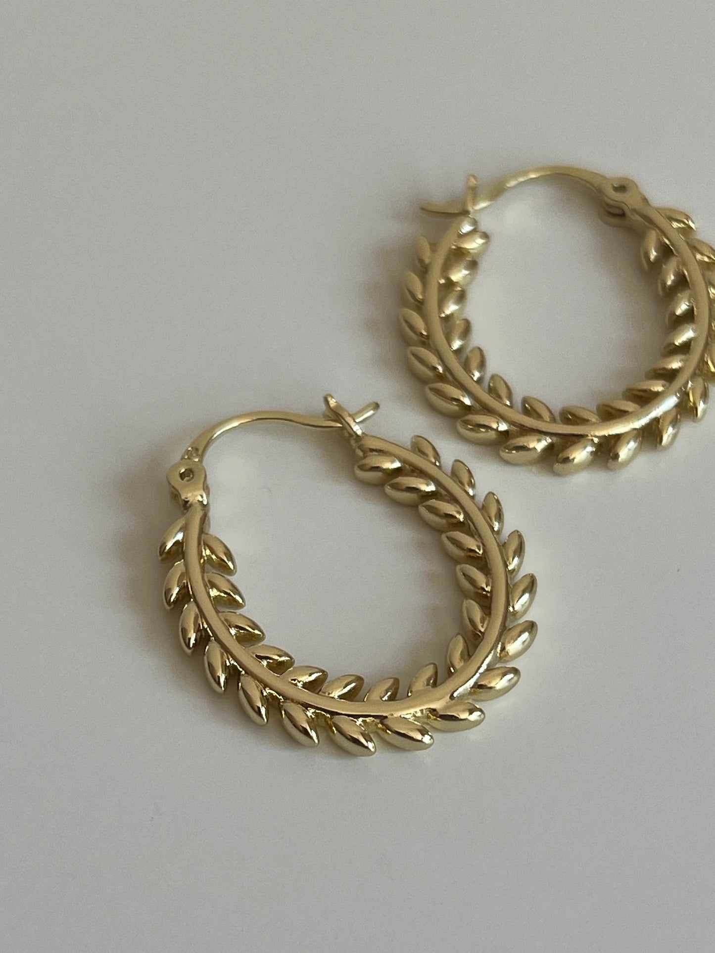 Gold Rengi Başak Desenli Xupıng Kadın Küpe