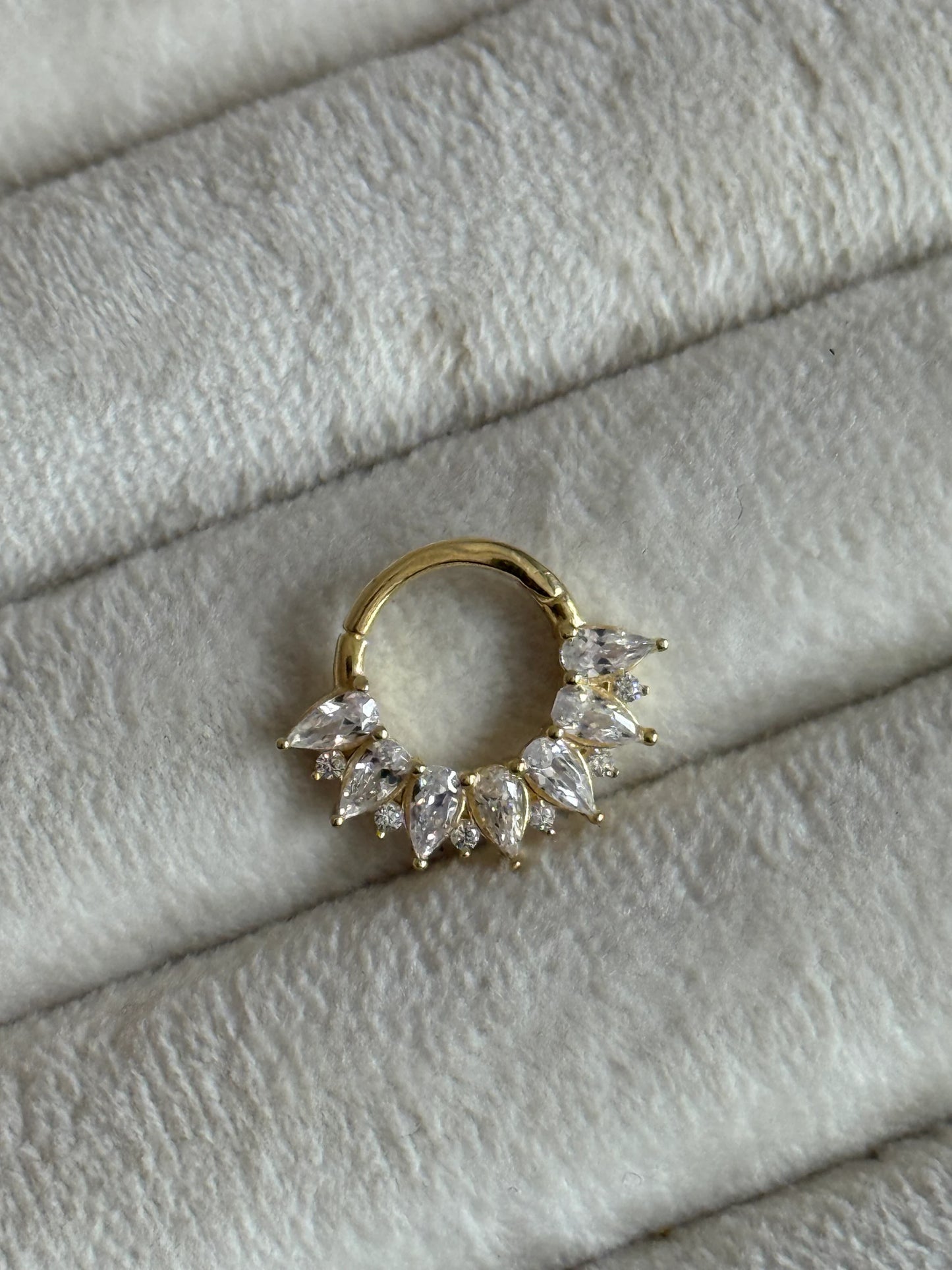 Gold Rengi 925 Ayar Gümüş Daith Piercing