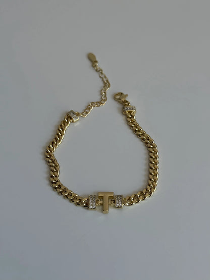 Gold Rengi Zincir Model Harfli Kadın Bileklik