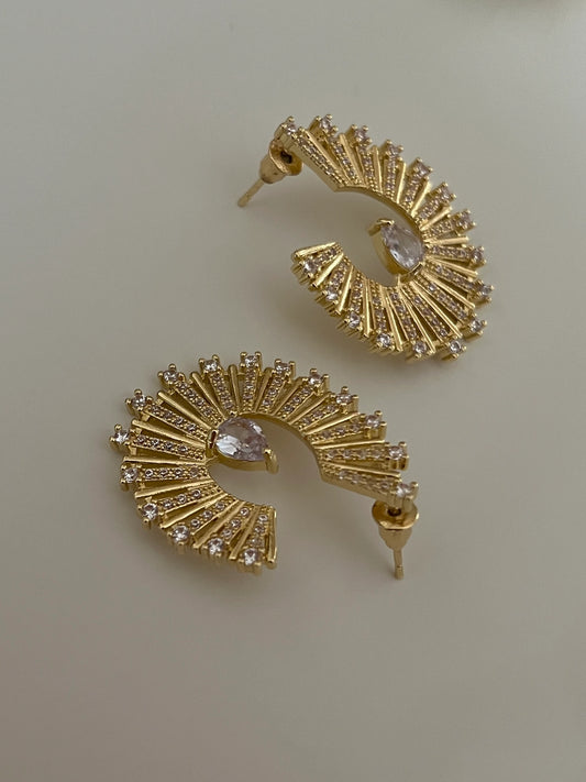 Gold Rengi Zirkon Taşlı Kadın Küpe