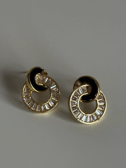 Gold Rengi Siyah Detay İç İçe Yuvarlak Kadın Küpe