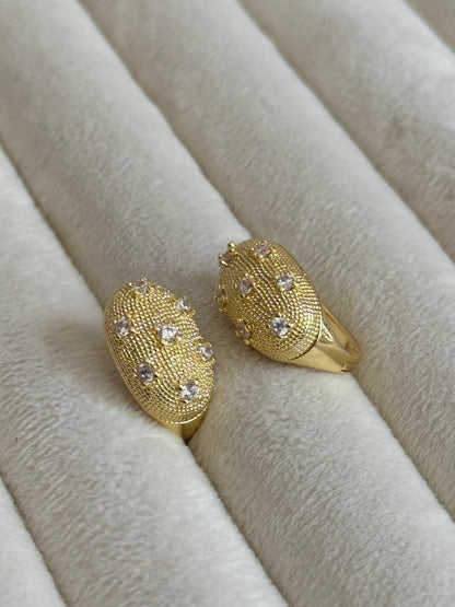 Gold Rengi Taşlı Elips Model Kadın Küpe