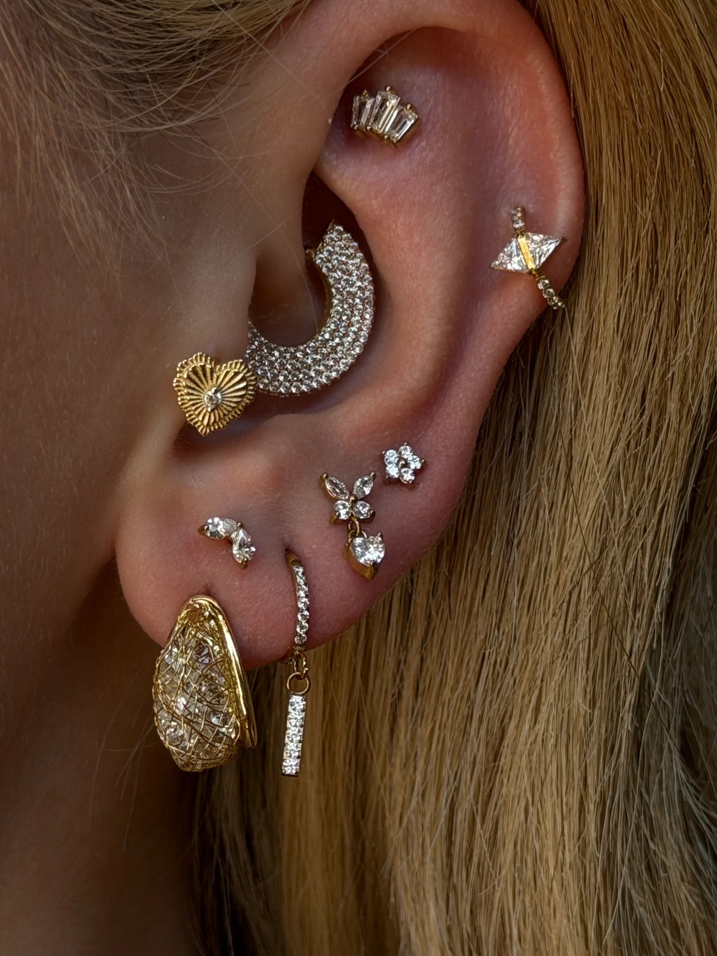 Gold Rengi İki Damla Taşlı Çelik Piercing