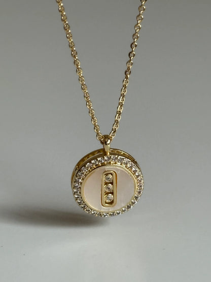 Gold Rengi Sedef Taşlı Yuvarlak Model Kadın Kolye