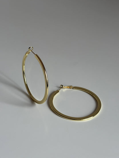 Gold Rengi Basık Halka Kadın Küpe