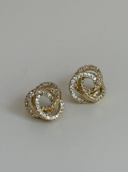 Gold Rengi Sarmal Model Kadın Küpe