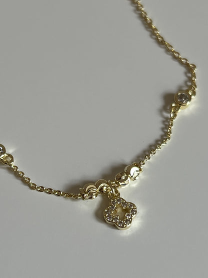 Gold Rengi Yonca Model Kadın Bileklik