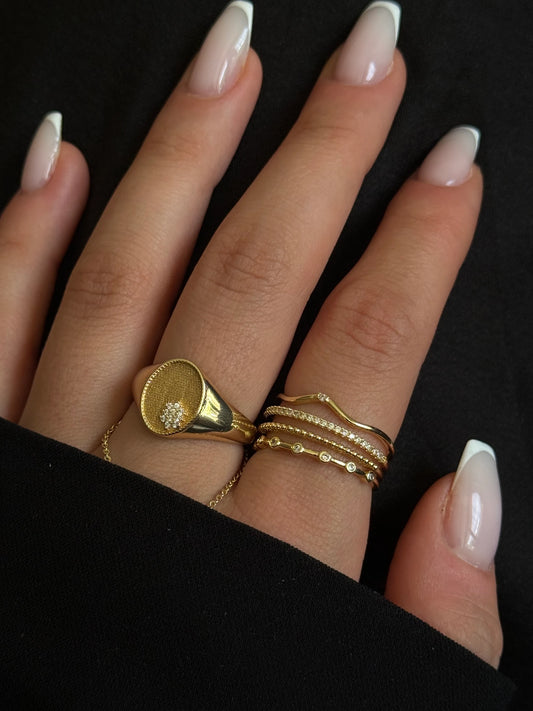 Gold Rengi Oval Form Kadın Yüzük