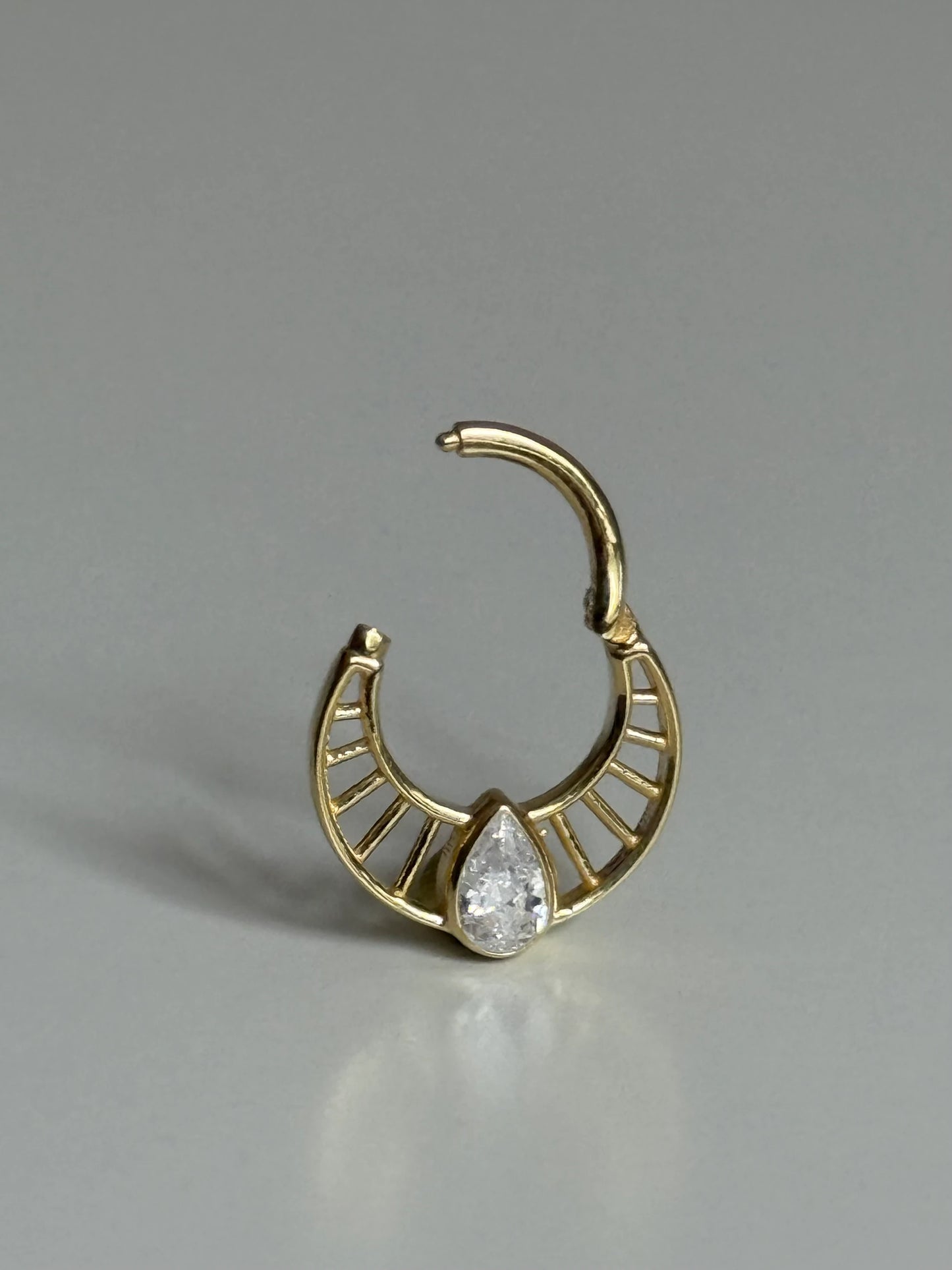 Gold Rengi 925 Ayar Gümüş Daith Piercing