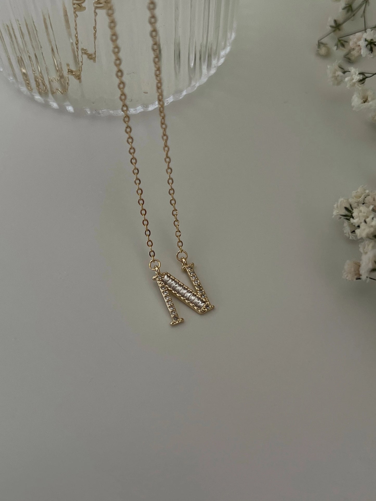 Gold Rengi Baget Zirkon Taş Detaylı Harf Kadın Kolye