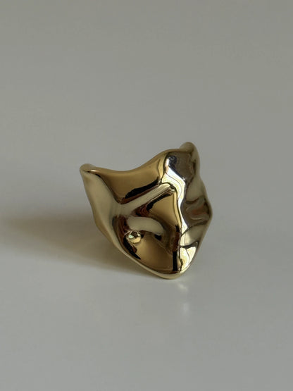 Gold Rengi Kadın Kıkırdak Küpe
