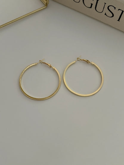 Gold Rengi Düz Halka Kadın Küpe