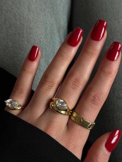 Gold Rengi Damla Taşlı Kadın Yüzük