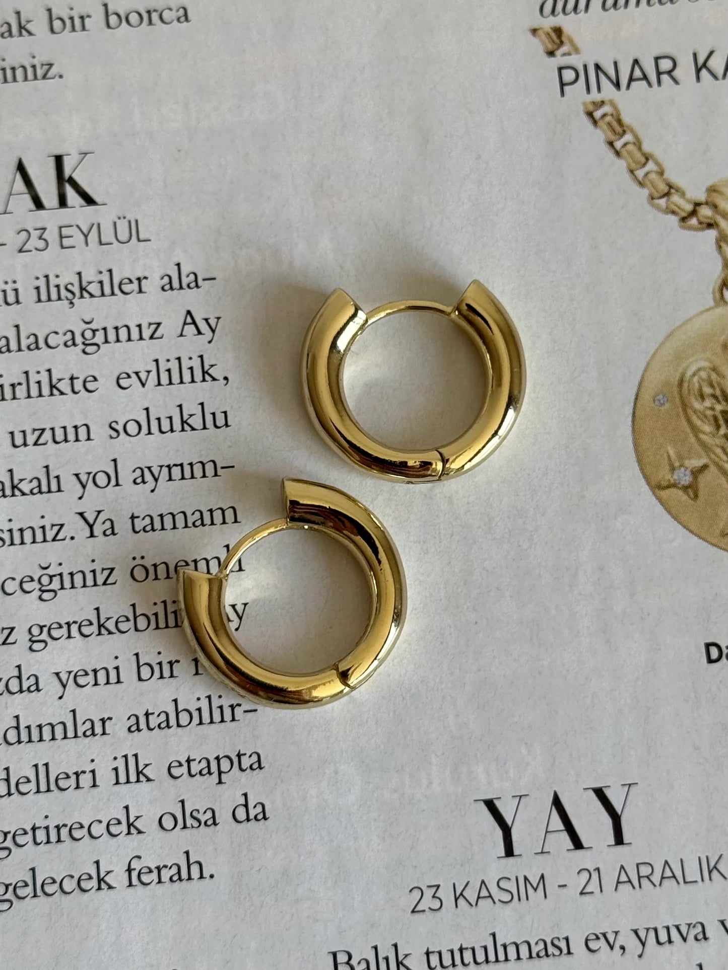 Gold Rengi Küçük Halka Xupıng Kadın Küpe