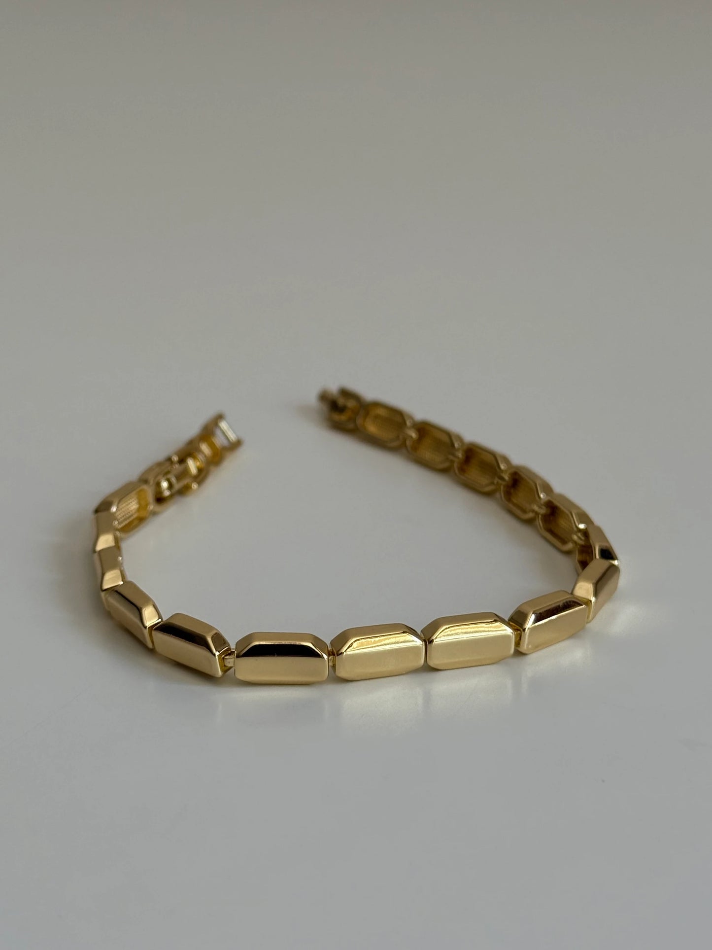 Gold Rengi Kadın Bileklik