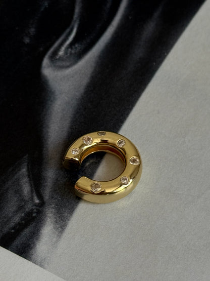 Gold Rengi Taşlı Kadın Kıkırdak Küpe