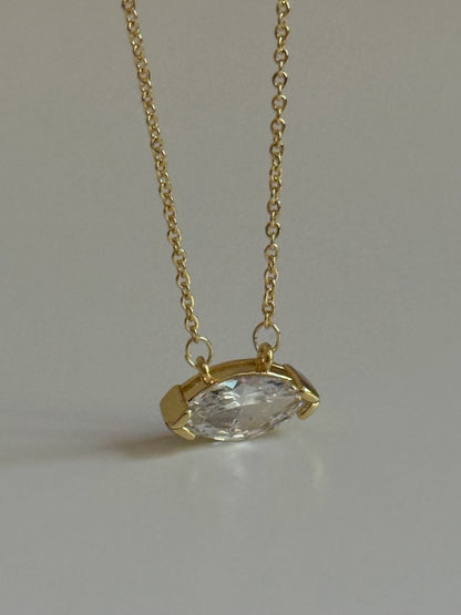 Gold Rengi Markiz Model Kadın Kolye