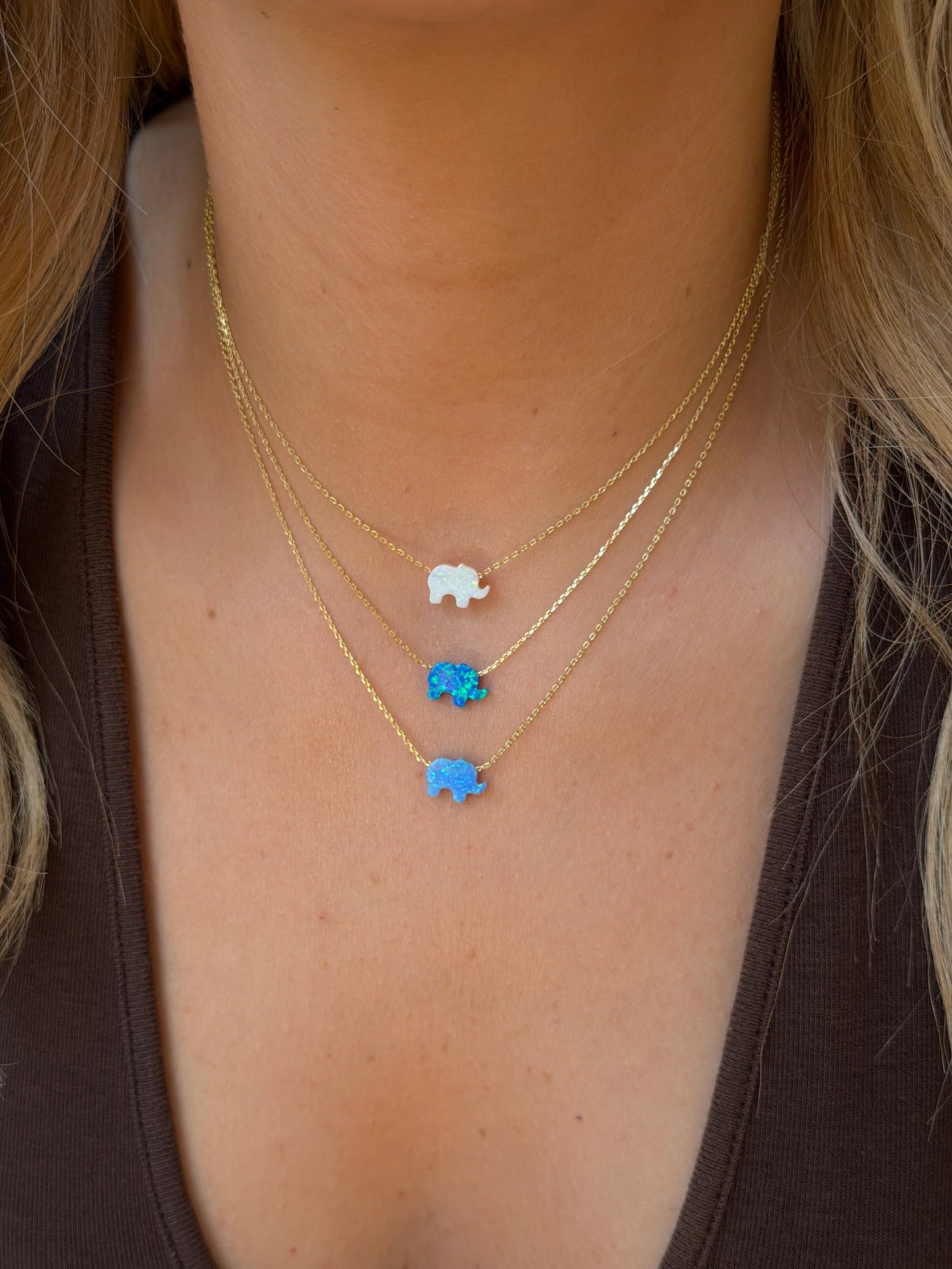 Gold Rengi Zincirli Opal Taşlı Fil Model Kadın Kolye