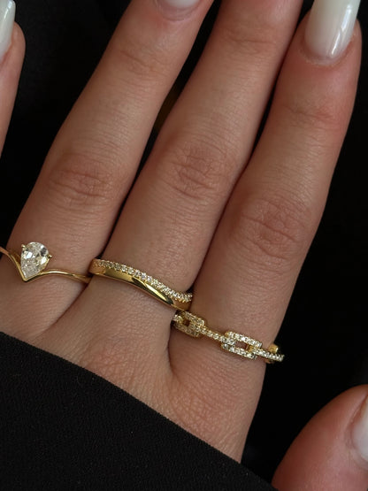Gold Rengi Zirkon Taşlı İç İçe Dikdörtgen Model Kadın Yüzük