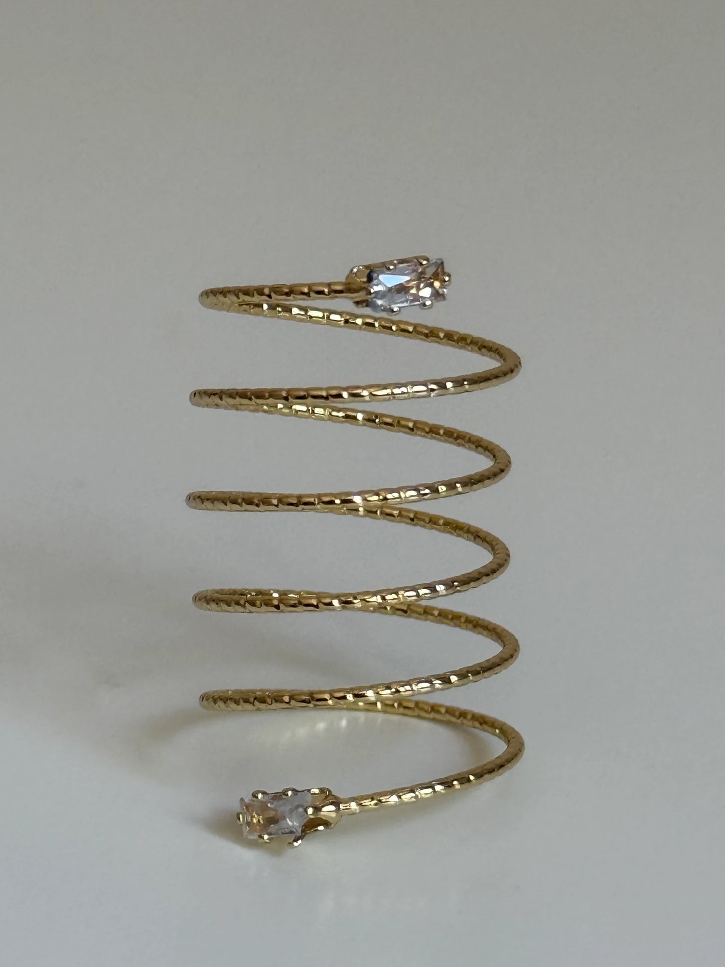 Gold Rengi Spiral Model Kadın Yüzük
