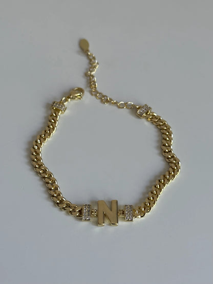 Gold Rengi Zincir Model Harfli Kadın Bileklik