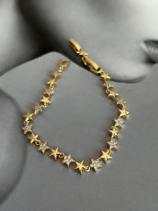 Gold Rengi Zirkon Taşlı Sıralı Yıldız Model Kadın Bileklik