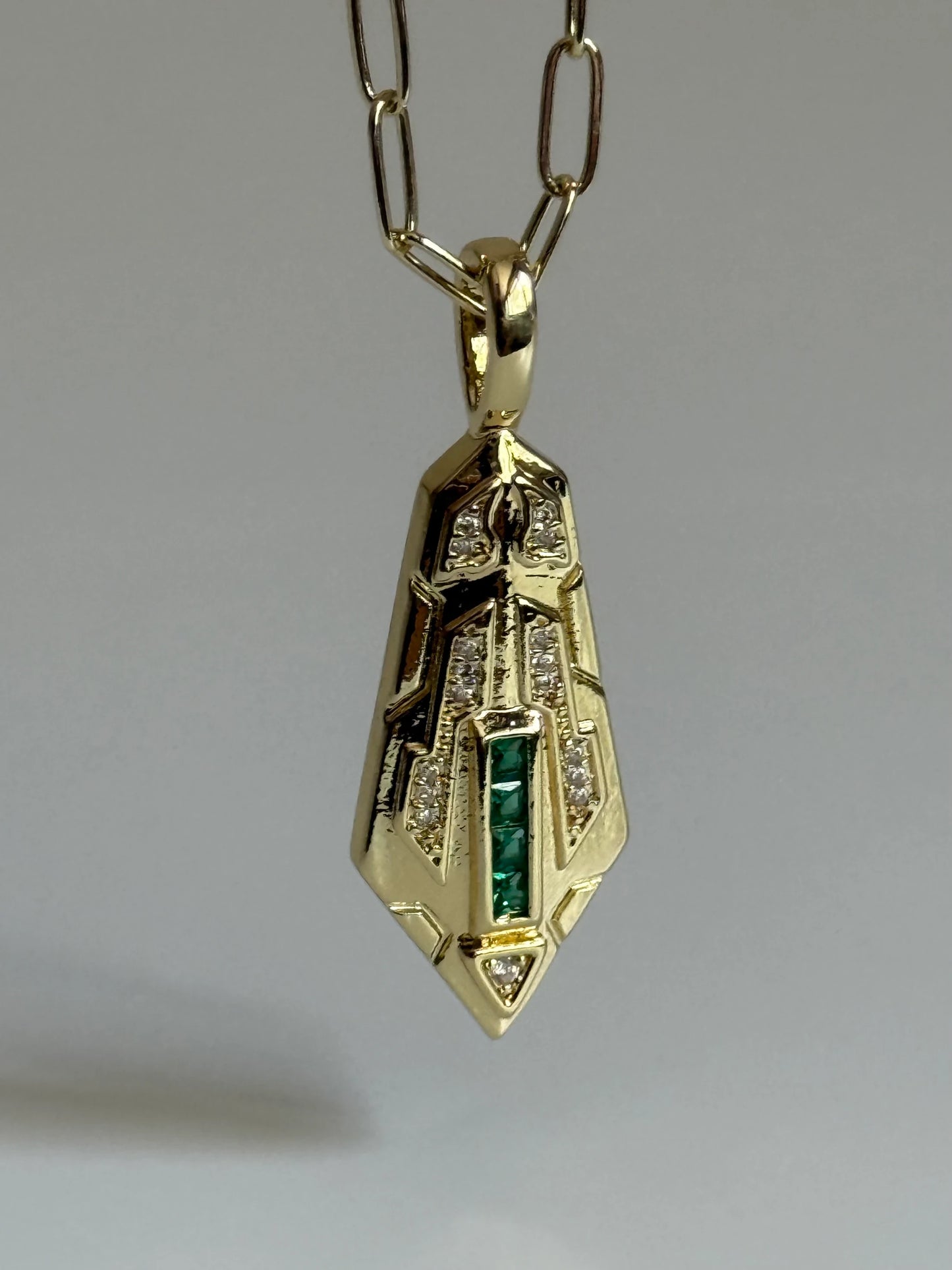 Gold Rengi Yeşil Zirkon Taşlı Kadın Kolye