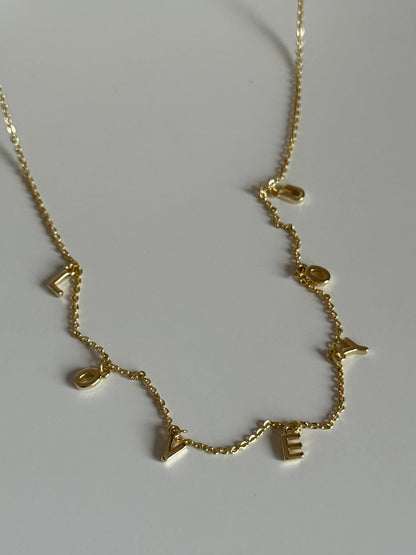 Gold Rengi 'Love You' Yazılı Kadın Kolye