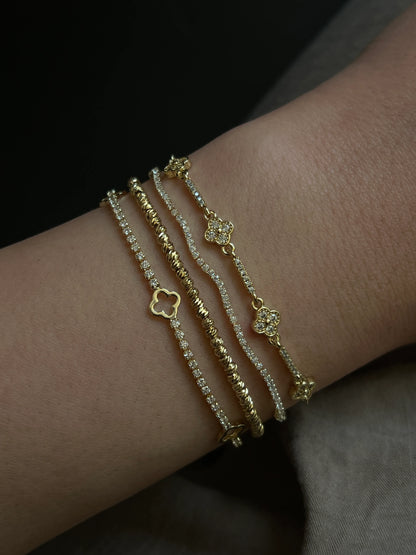 Gold Rengi Zirkon Taşlı Yonca Model Kadın Bileklik
