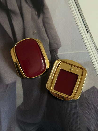 Gold Rengi Dikdörtgen Model Kadın Küpe