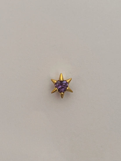 Gold Rengi Mor Zirkon Taşlı Kalp Figürlü Çivili Model Kadın Piercing