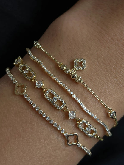 Gold Rengi Yonca Model Kadın Bileklik