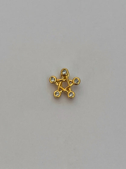 Gold Rengi Zirkon Taş Detaylı Yıldız Figürlü Kadın Piercing