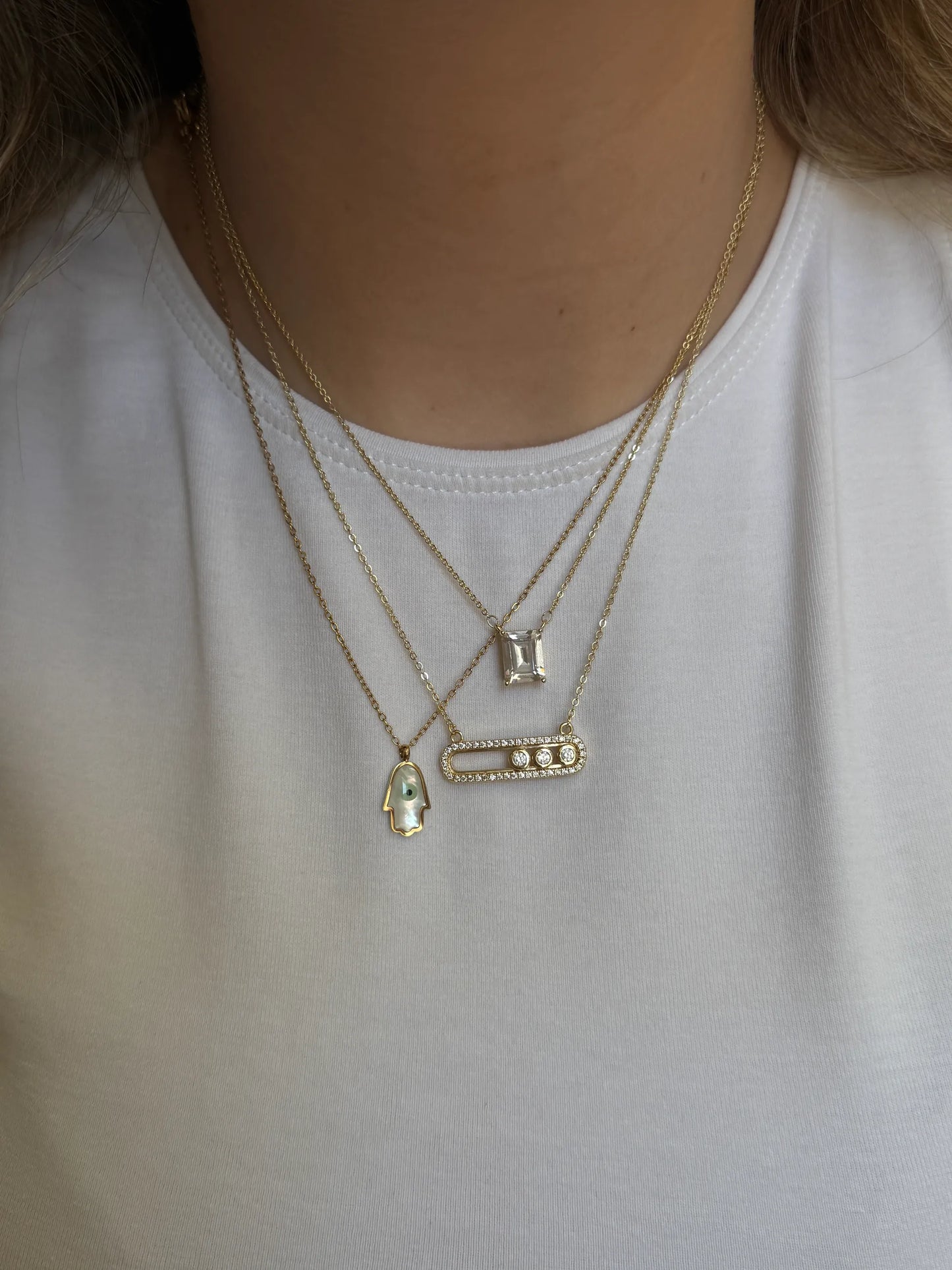 Gold Rengi Zirkon Taşlı Messi Model Kadın Kolye