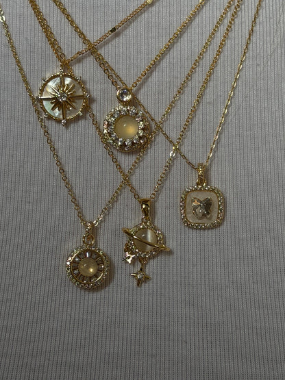 Gold Rengi Kedi Gözü Taşlı Kadın Kolye