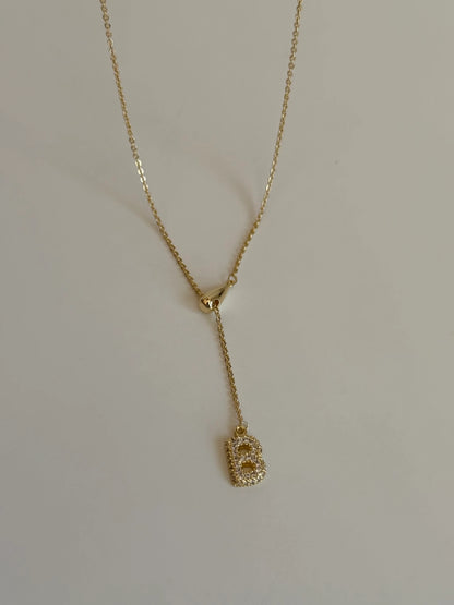 Gold Rengi Damla Detay Asansörlü Harf Kadın Kolye