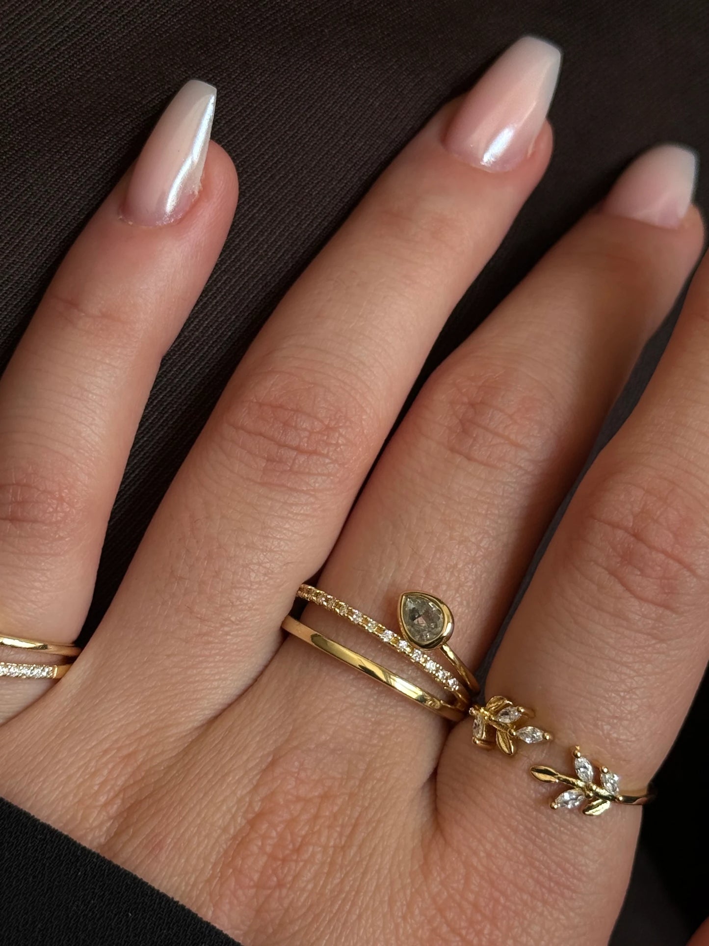 Damla Taş Model Üç Sıra Kadın Yüzük