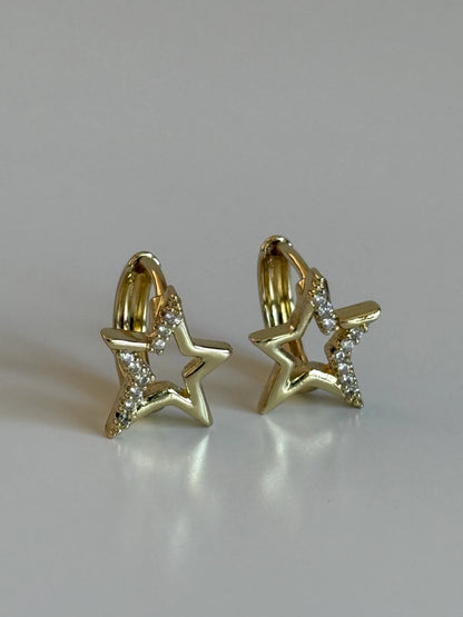Gold Rengi Taşlı Yıldız Model Xupıng Kadın Küpe