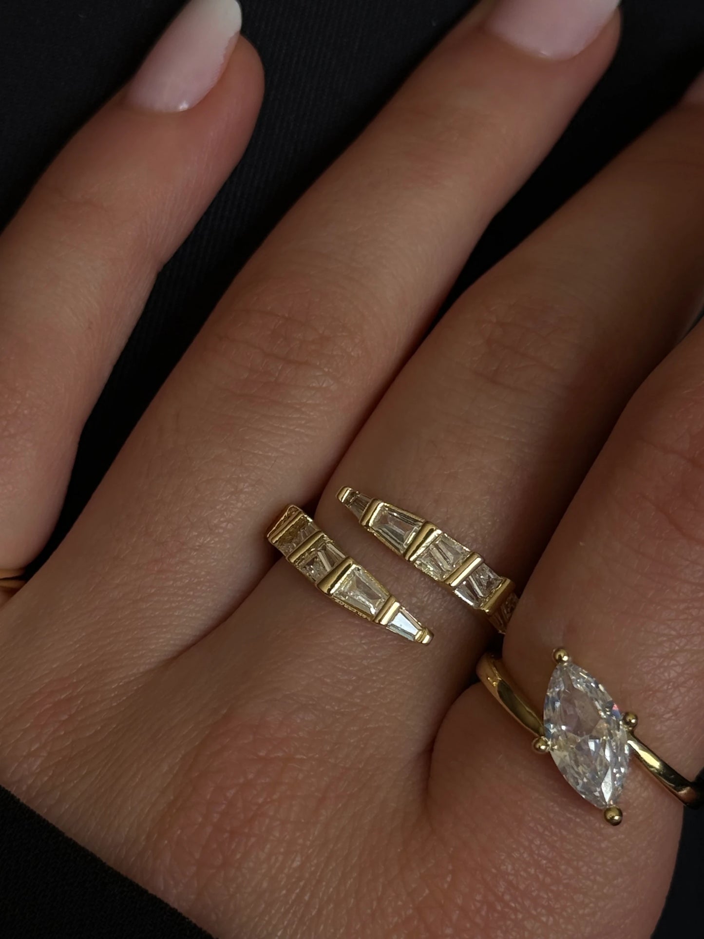 Gold Rengi Baget Taşlı Yılan Model Kadın Yüzük