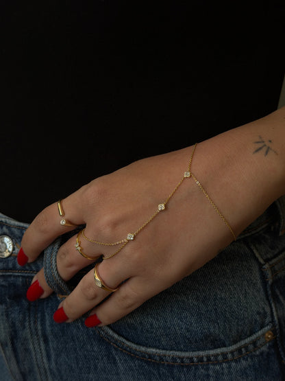 Gold Rengi Üç Yonca Model Kadın Şahmeran