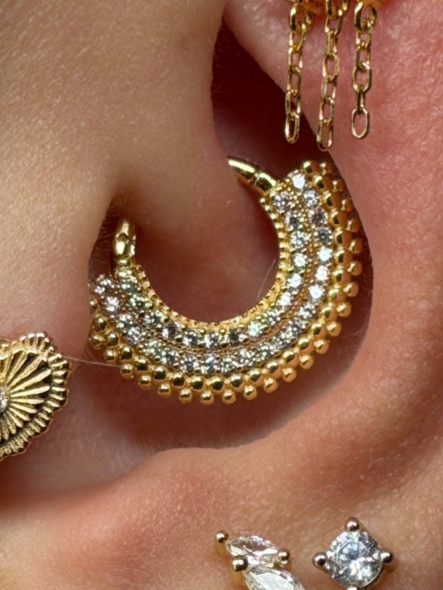 Gold Rengi 925 Ayar Gümüş Daith Piercing