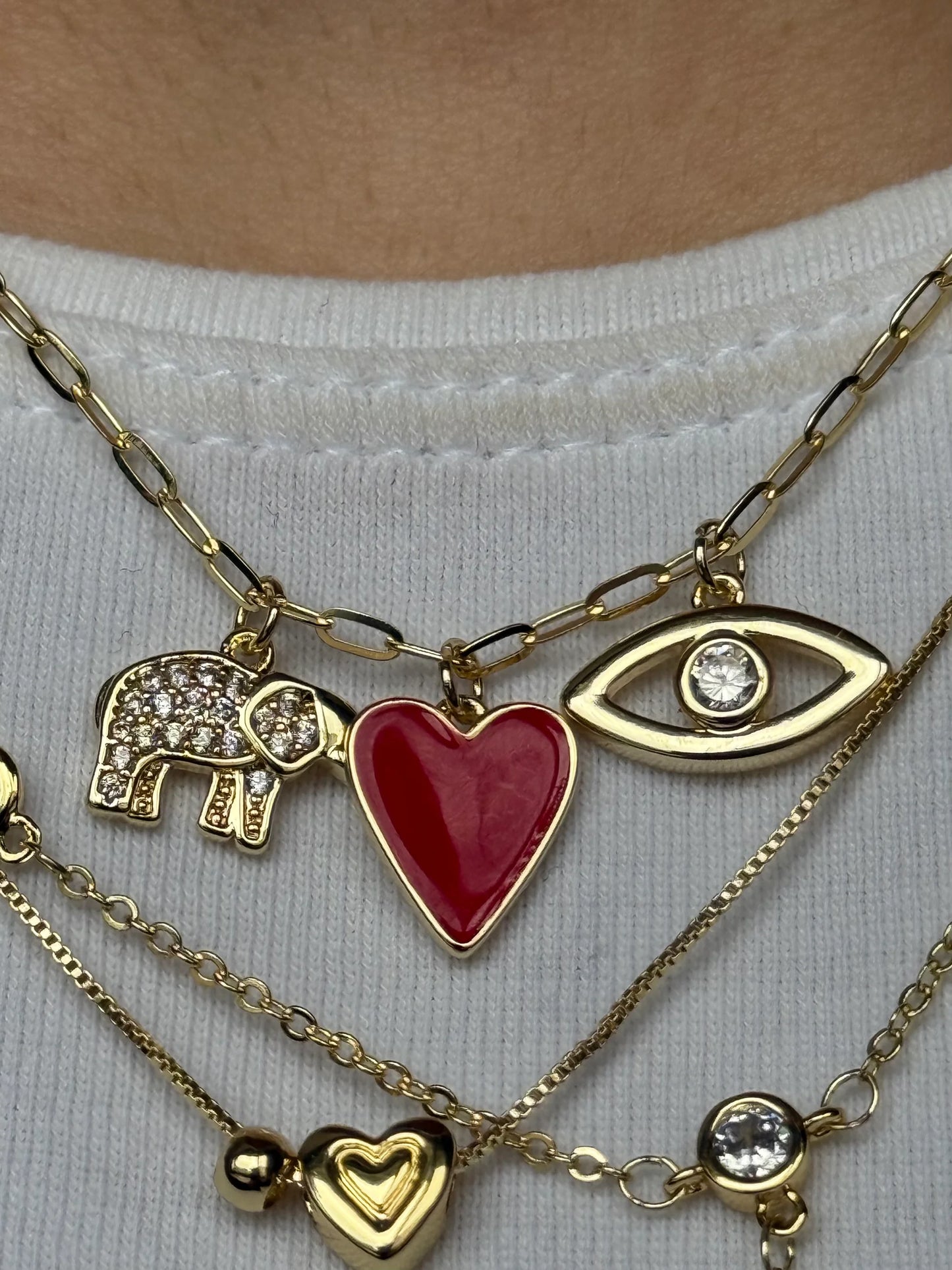 Gold Rengi Kırmızı Kalp & Fil & Göz Charm Kadın Kolye