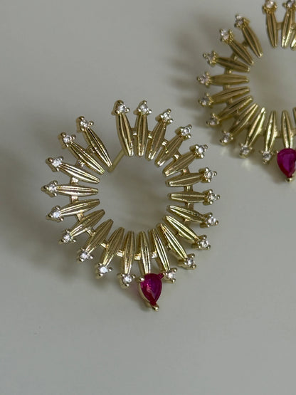 Gold Rengi Renkli Taşlı Yuvarlak Model Kadın Küpe