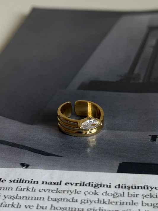 Gold Rengi Damla Taşlı Üç Sıra Kadın Yüzük