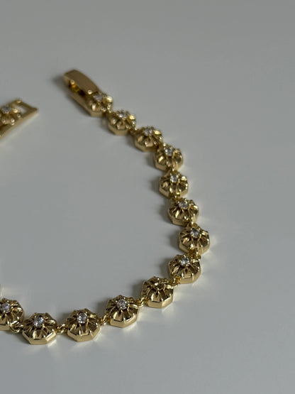 Gold Rengi Sıralı Yuvarlak Model Kadın Bileklik