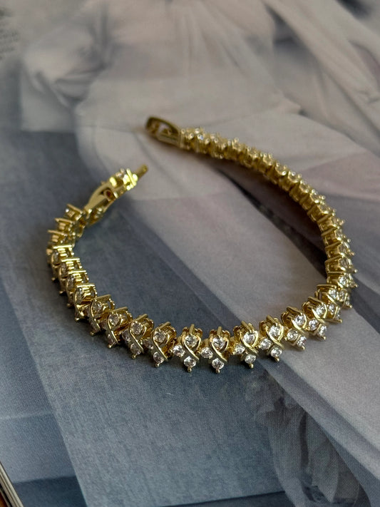 Gold Rengi Taşlı Kadın Bileklik