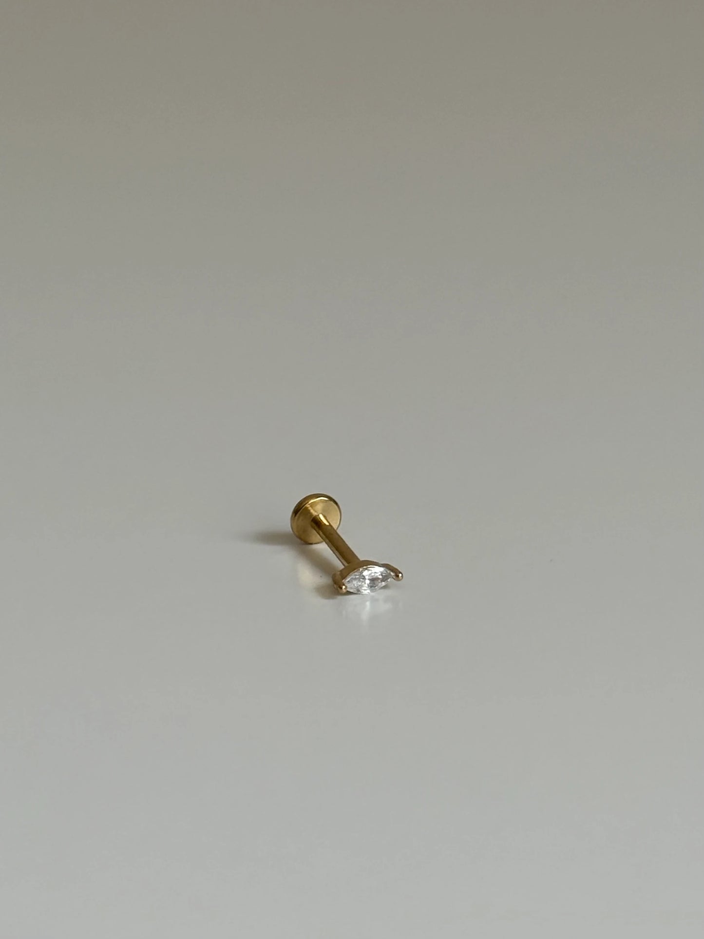Gold Rengi Damla Taş Çelik Piercing